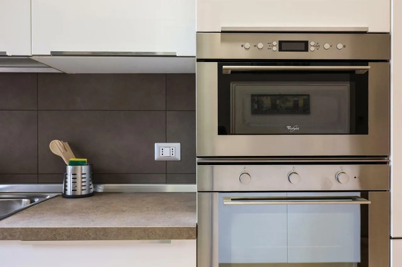 Apartament Primopiano - Sammartini Mediolan